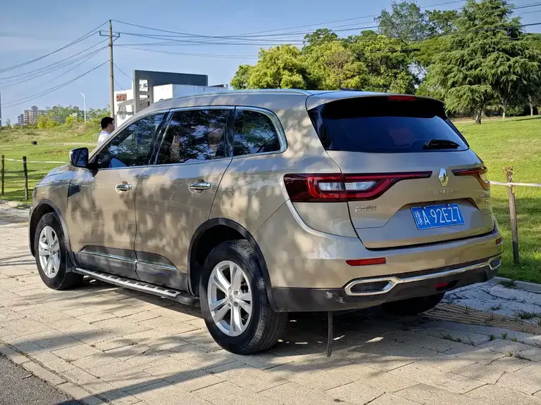 Renault Koleos 2.0 L 2 WD Luxury
