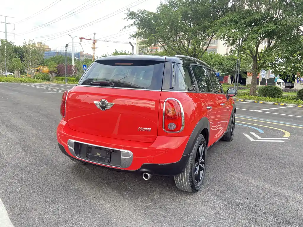 MINI COUNTRYMAN 1.6 L COOPER Fun