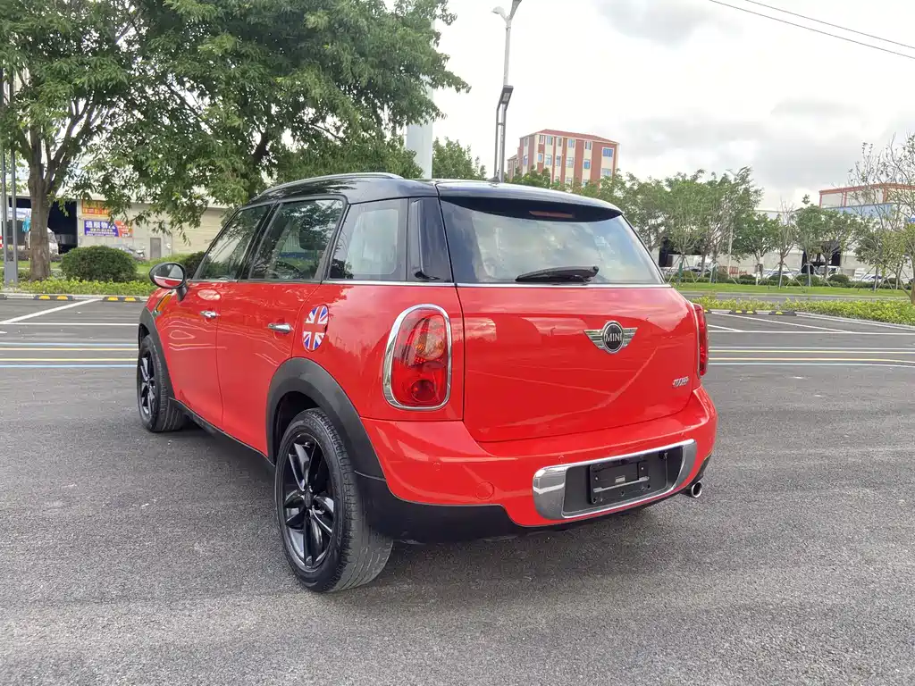 MINI COUNTRYMAN 1.6 L COOPER Fun