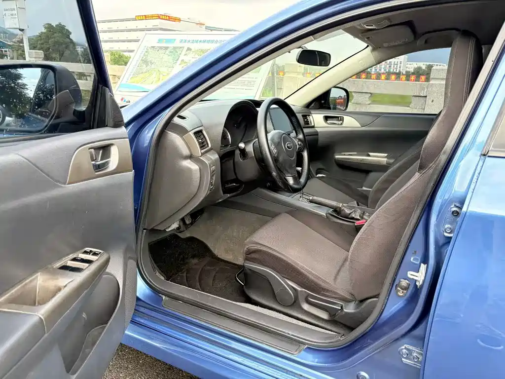 Impreza 2.0 R Hatchback Sport
