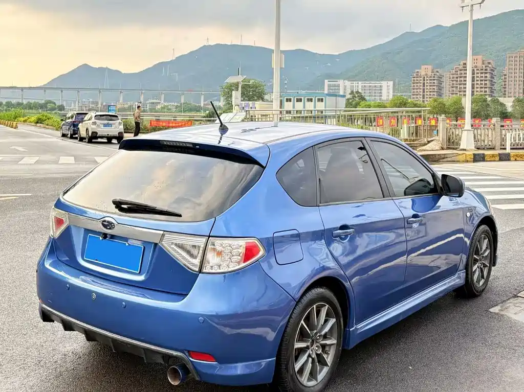 Impreza 2.0 R Hatchback Sport