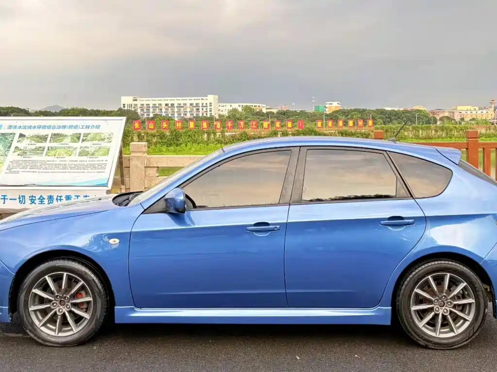 Impreza 2.0 R Hatchback Sport