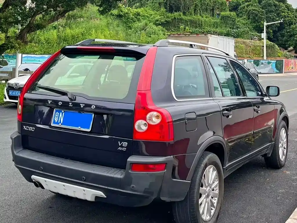 Volvo XC90 4.4 V8 AWD 5-seat Executive