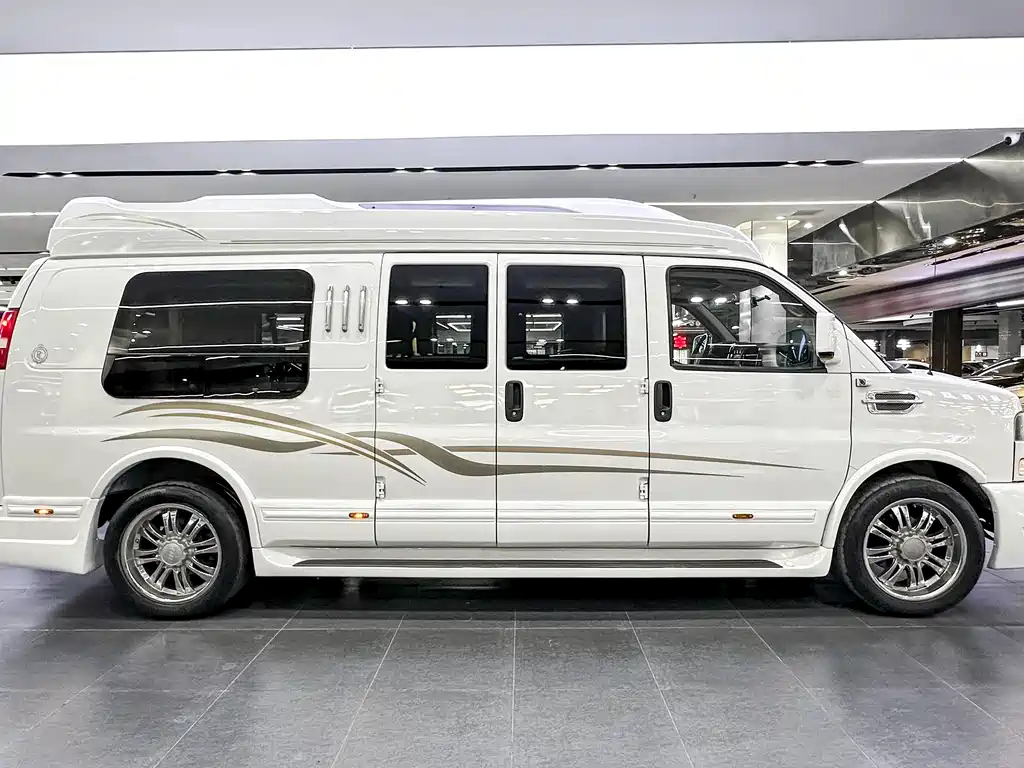 SAVANA 6.0 L Leader Class Classic