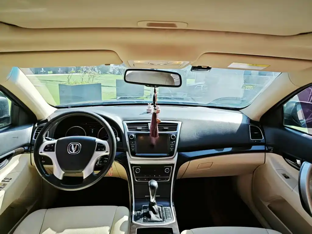 Raeton 1.5 T Auto Smart Enjoyment Premium Joy