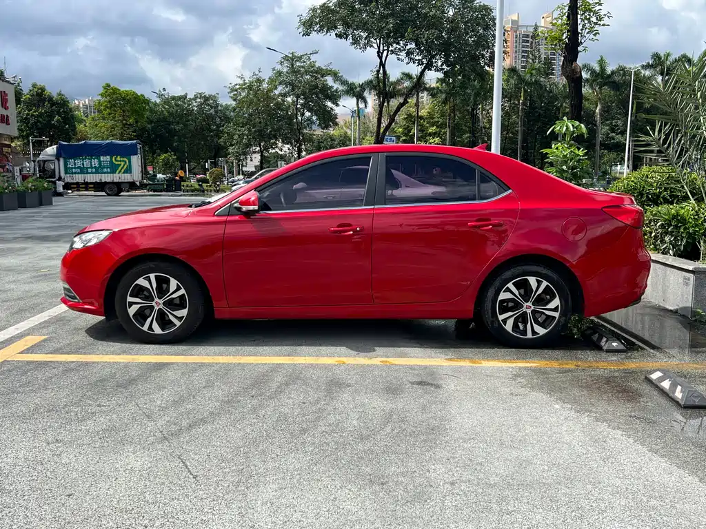 Roewe 360 1.5 L Auto Luxury