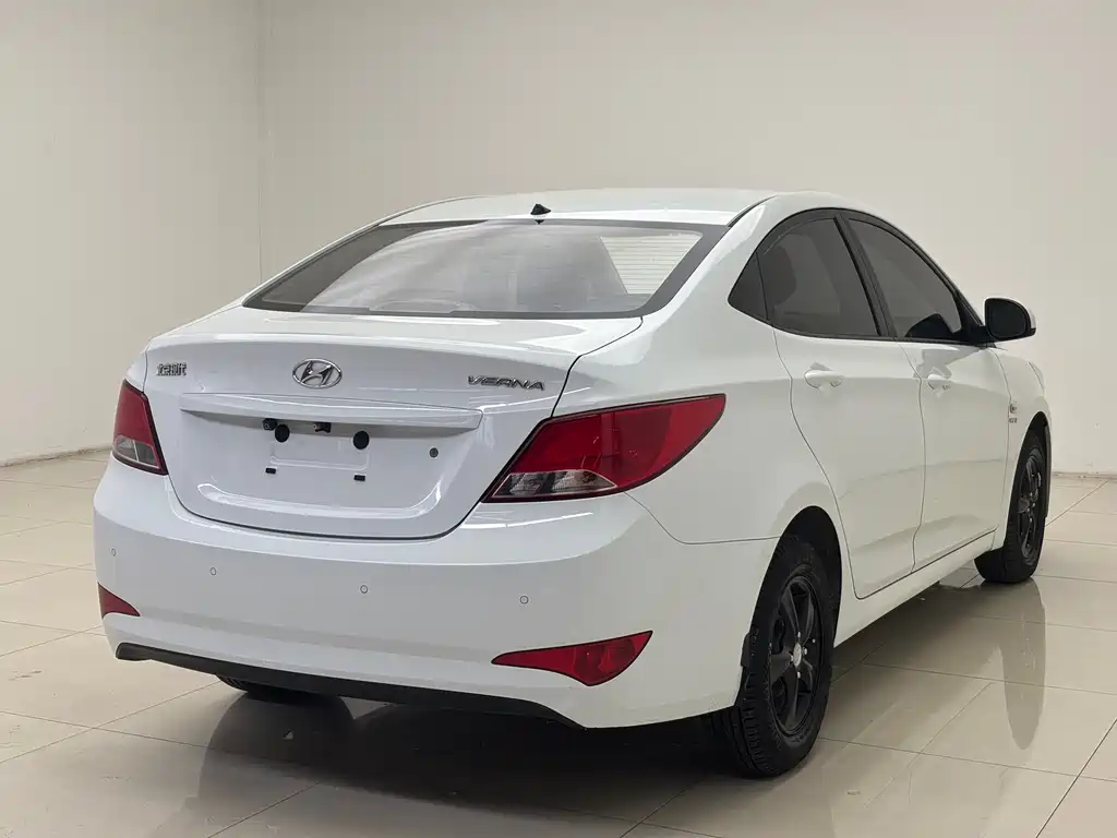 Accent 1.4 L Manual Intelligent GLS