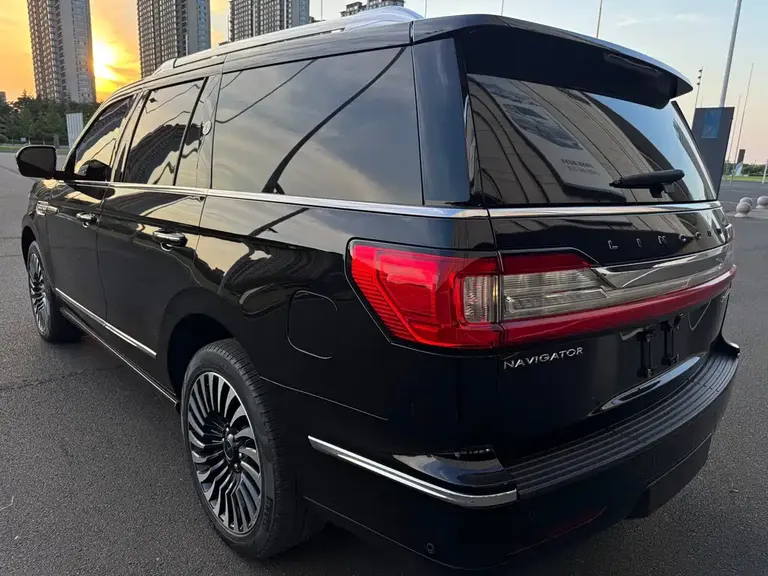 Lincoln Navigator 3.5 T President Series