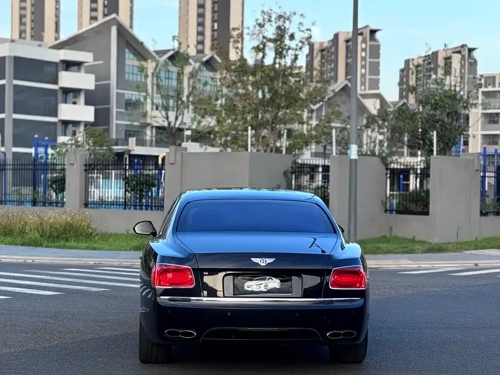 Flying Spur 4.0 T V8 Standard