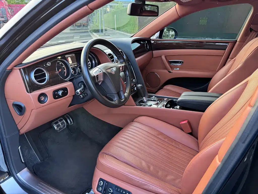 Flying Spur 4.0 T V8 Standard