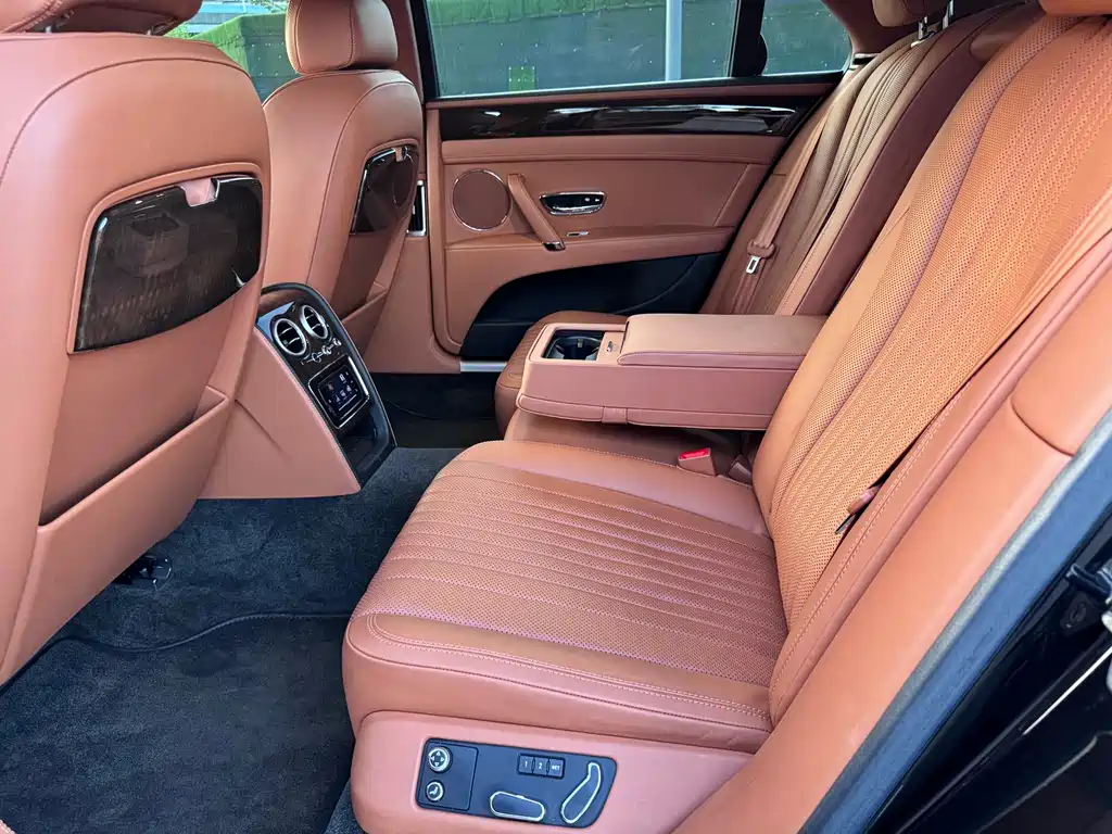 Flying Spur 4.0 T V8 Standard
