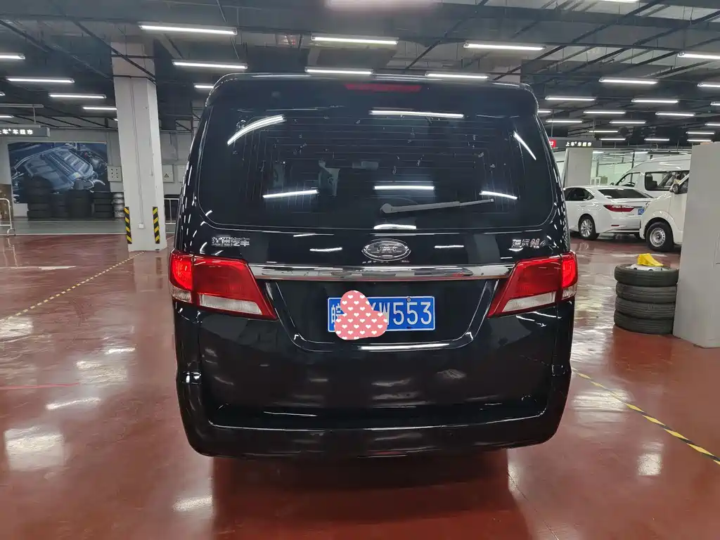 Refine M4 Business Travel Series 2.0 L Manual Business CN-V