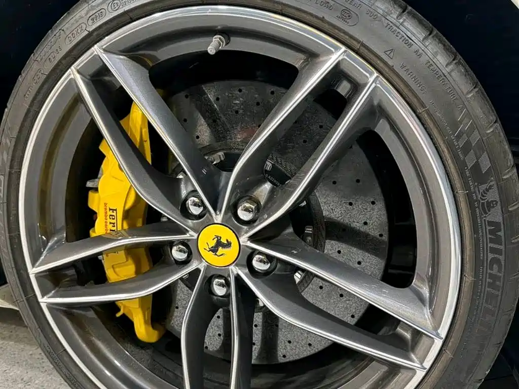 Ferrari 488 488 Spider