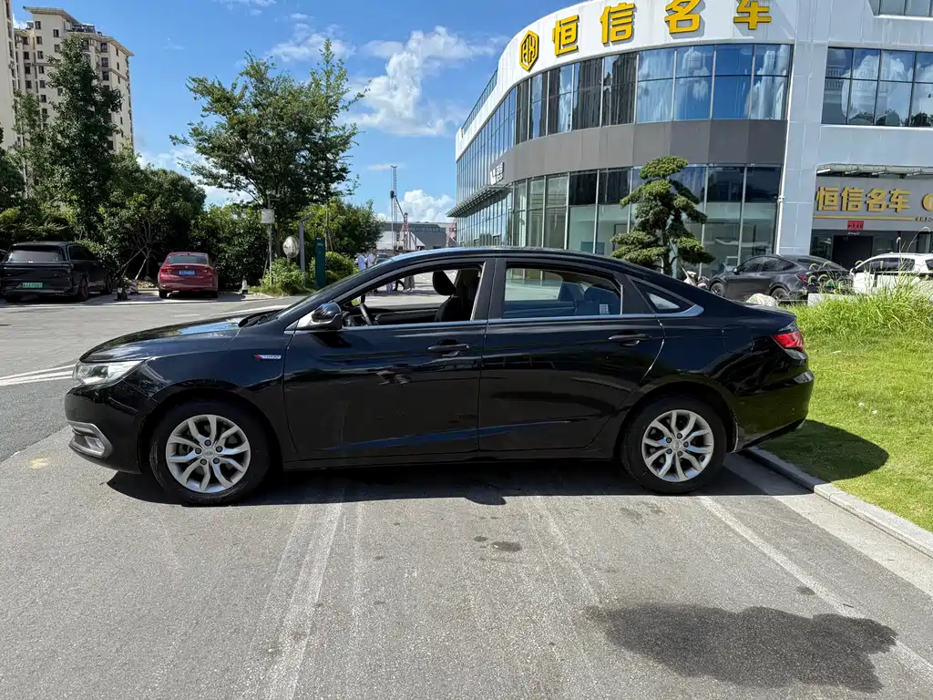 Emgrand GL 1.3 T Manual Elite