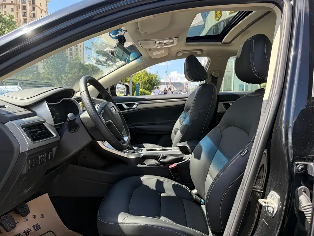 Emgrand GL 1.3 T Manual Elite