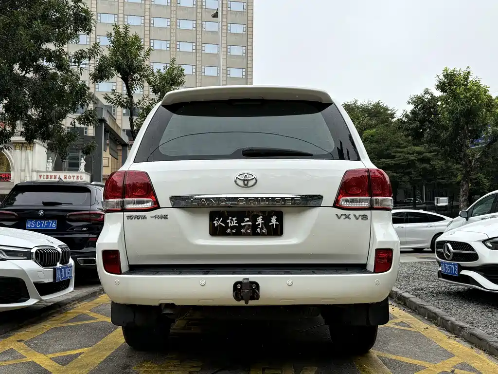 Land Cruiser 4.7 L Auto VX