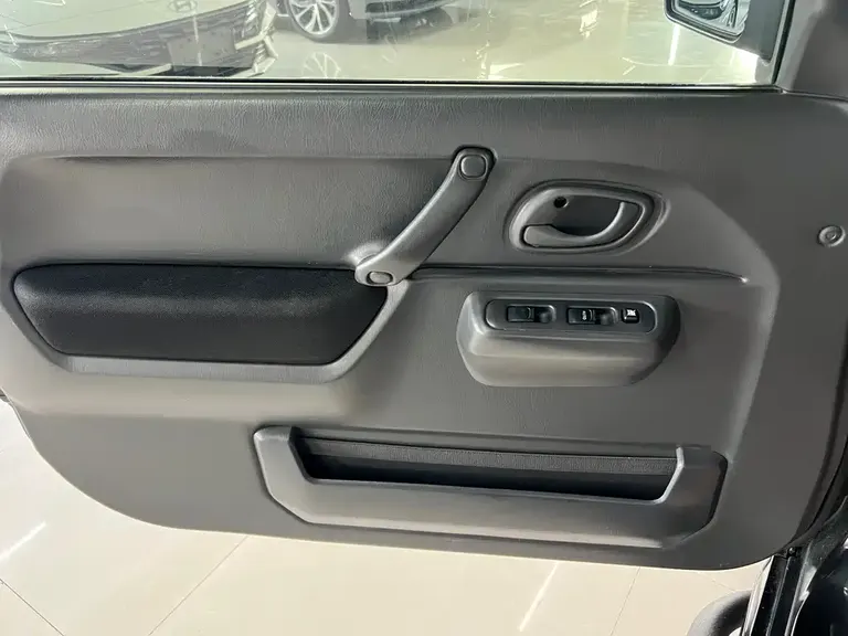 Suzuki Jimny (Import) 1.3 AT JLX Navigation