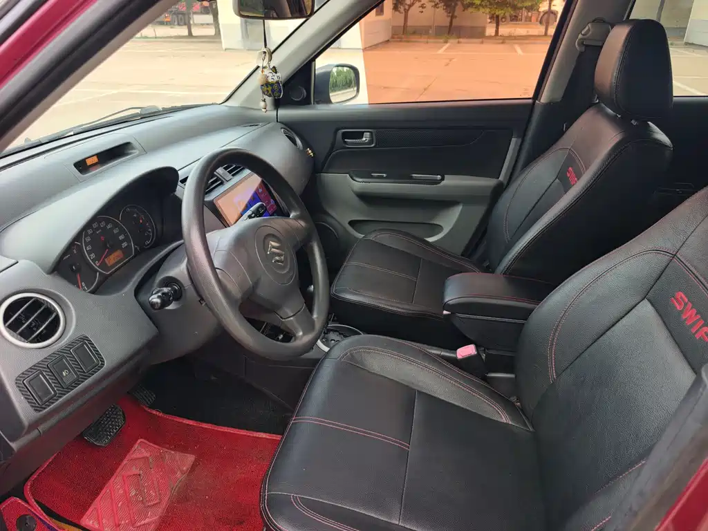 Swift 1.5 L Auto Limited