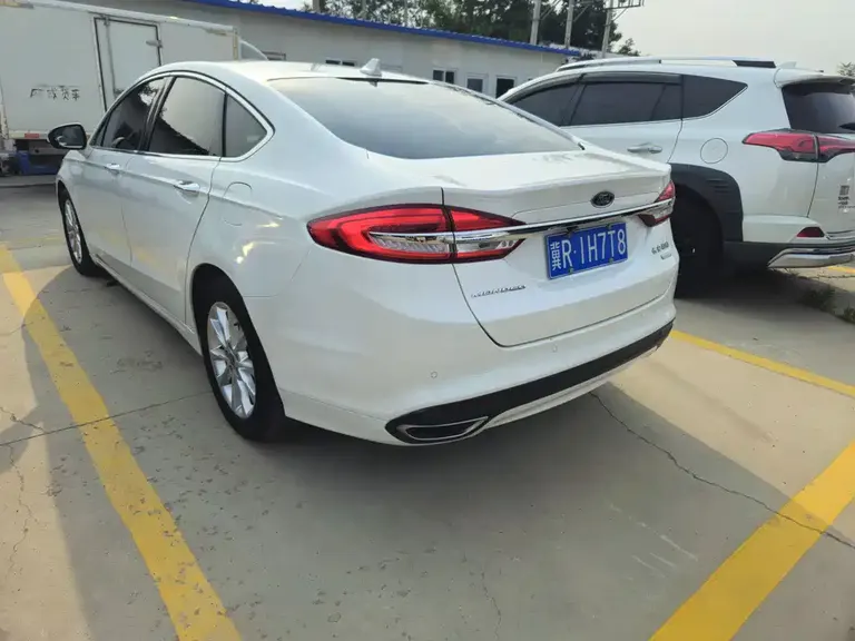 Ford Mondeo Facelift EcoBoost 180 Fashion