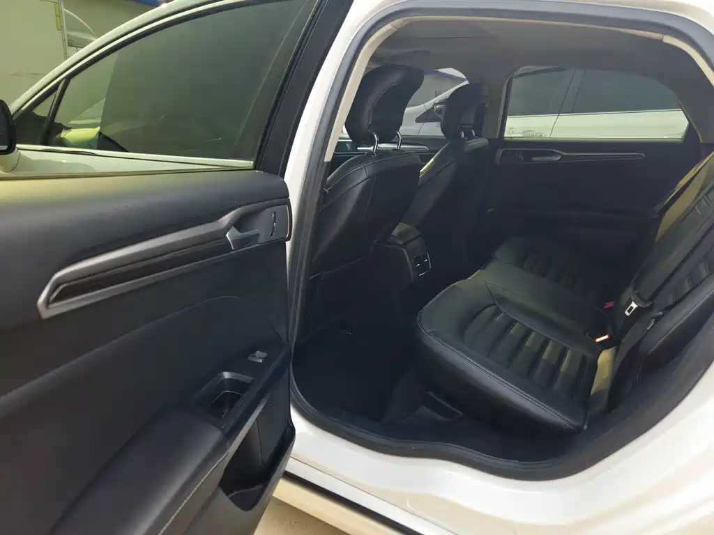 Mondeo Facelift EcoBoost 180 Fashion