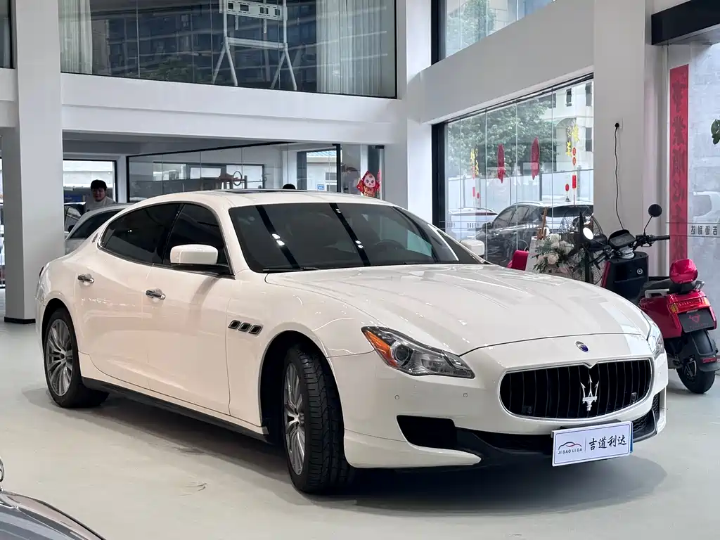 Quattroporte 3.0 T Standard