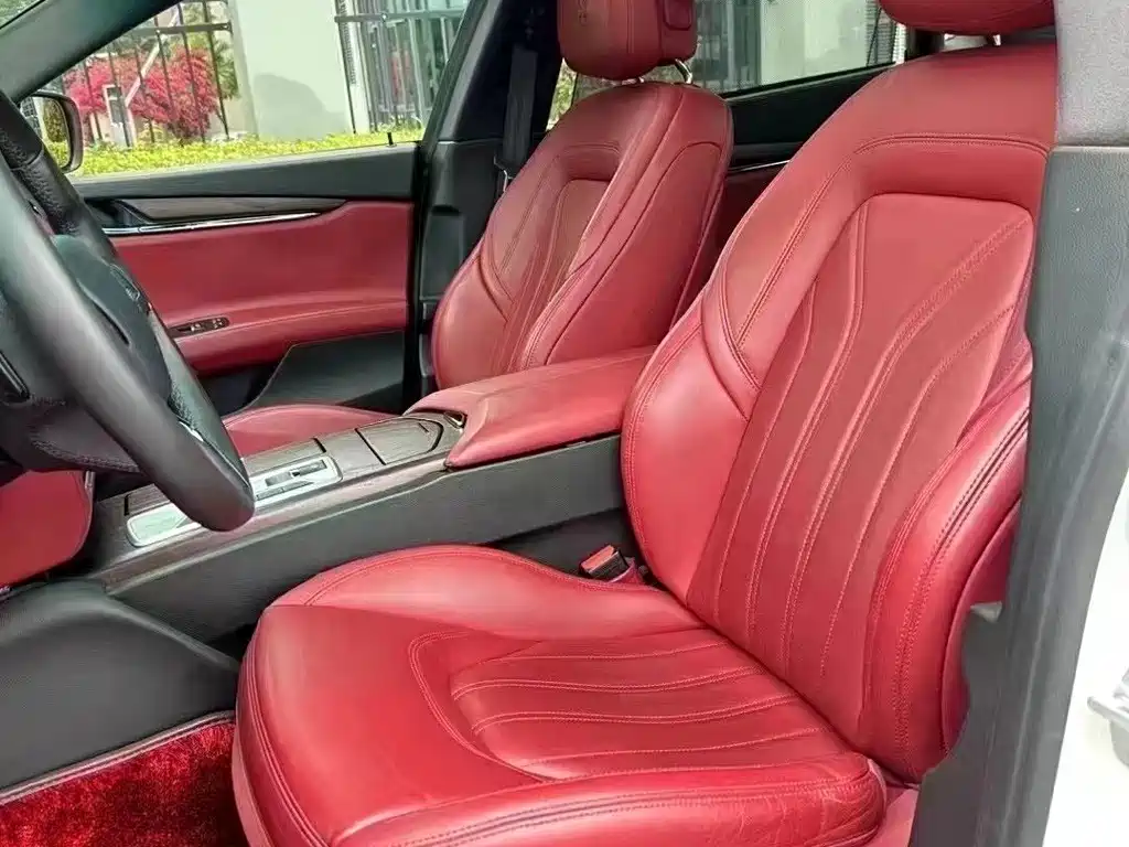 Quattroporte 3.0 T Standard