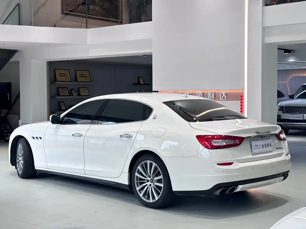 Quattroporte 3.0 T Standard