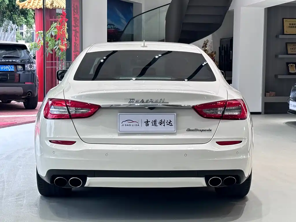 Quattroporte 3.0 T Standard
