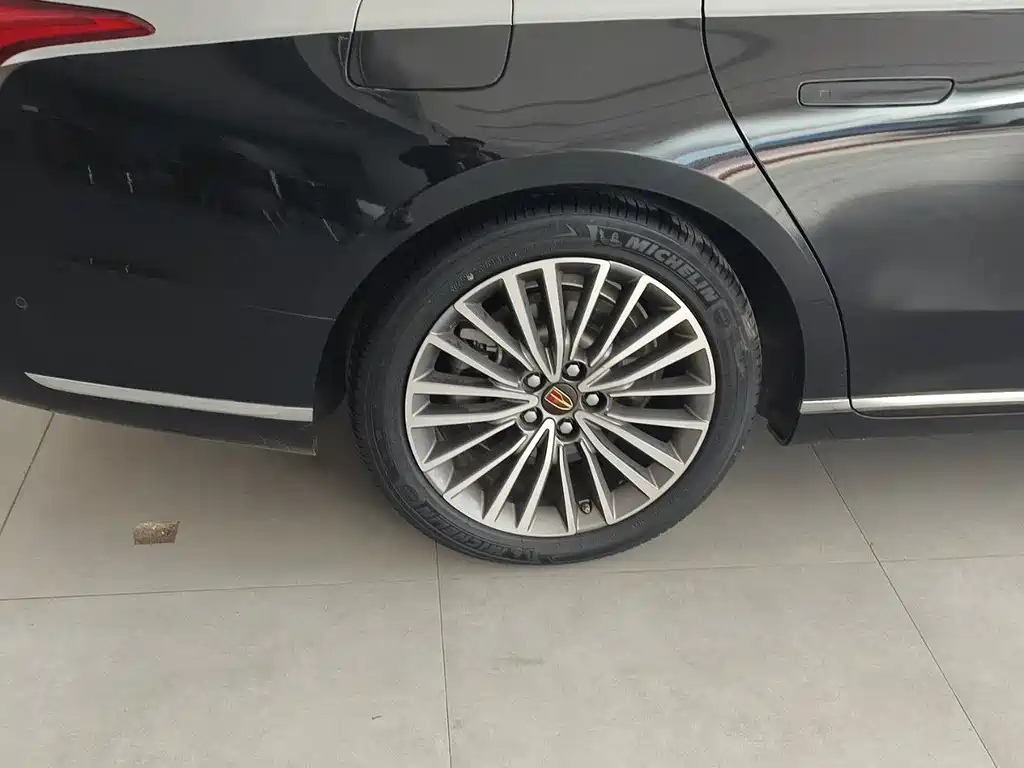 Hongqi H9 3.0 T Connected Flagship