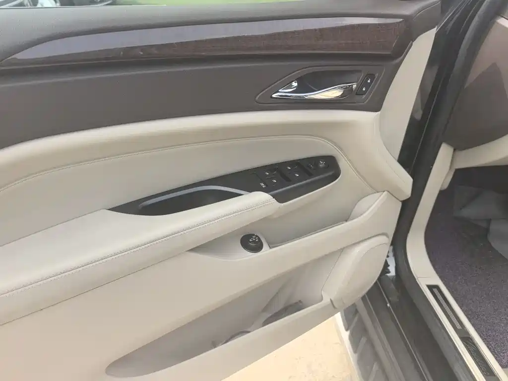 Cadillac SRX 3.0 L Comfort