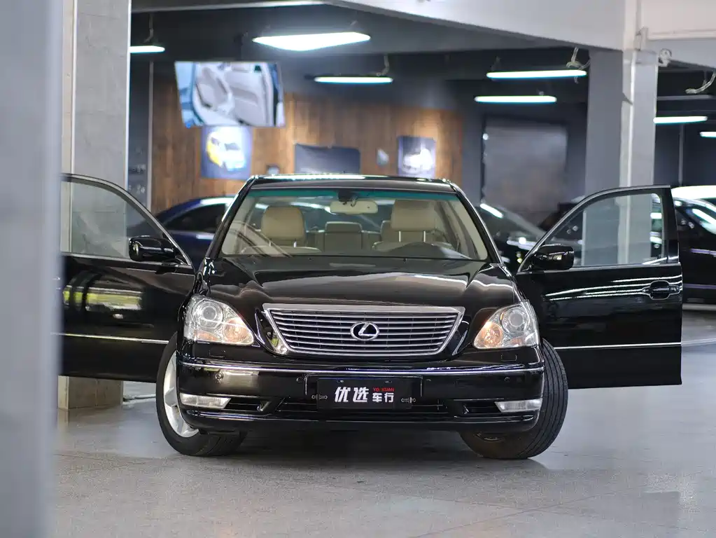 Lexus LS 430