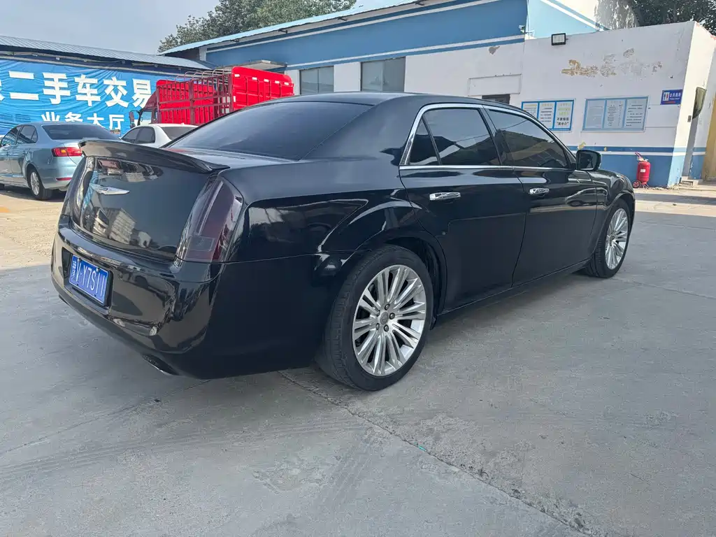 Chrysler 300 C (Import) 3.6 L Supreme Comfort