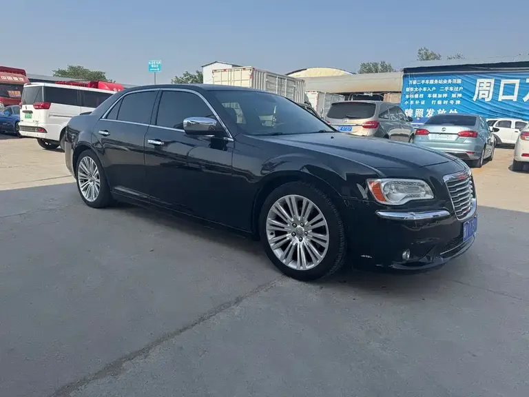 Chrysler 300 C (Import) 3.6 L Supreme Comfort