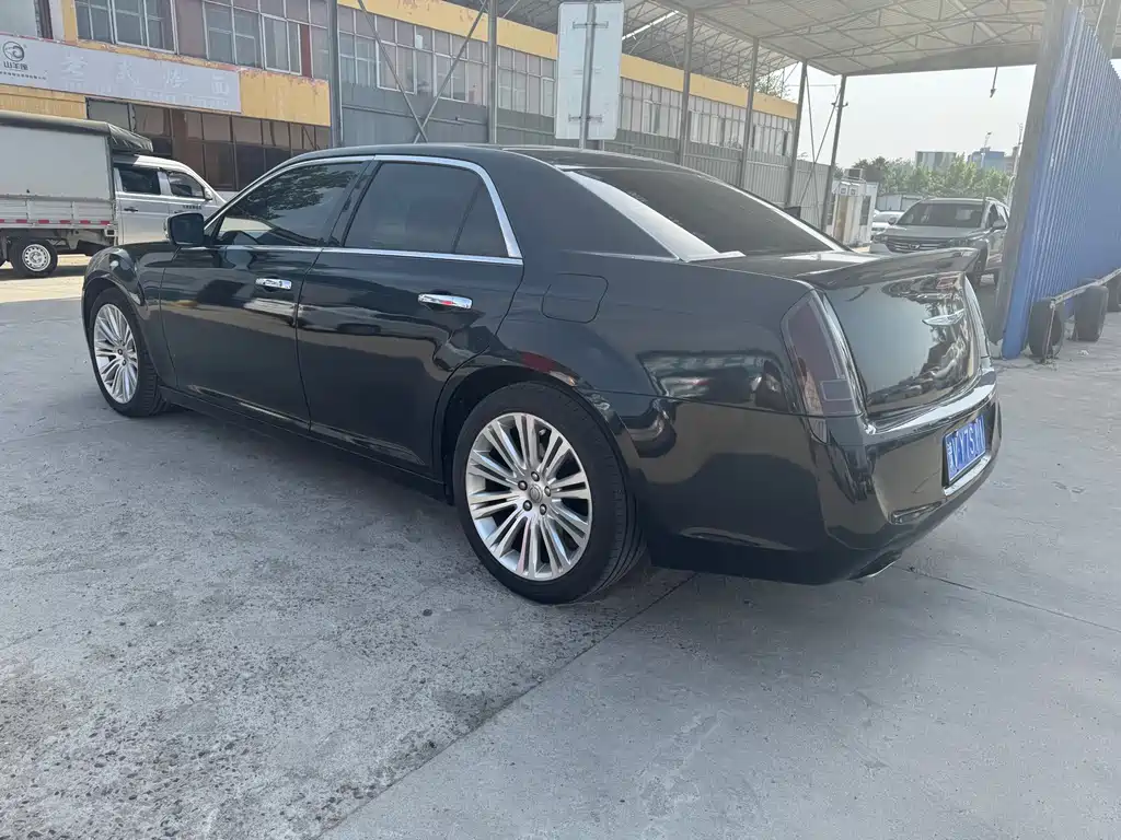 Chrysler 300 C (Import) 3.6 L Supreme Comfort