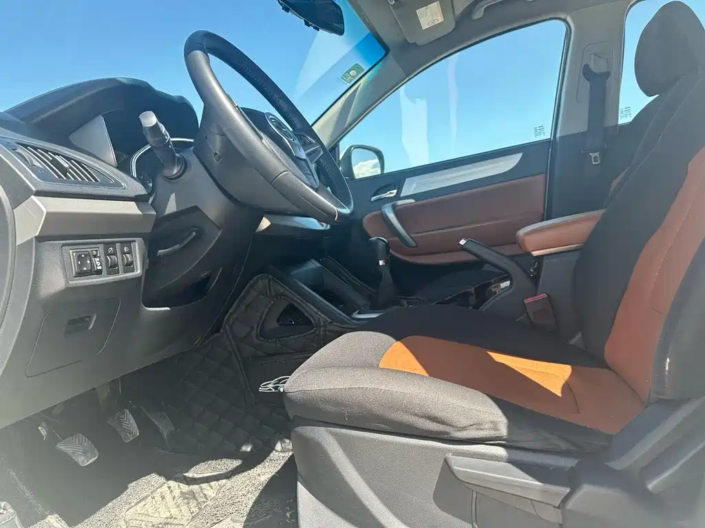 Refine S5 2.0 L Manual Distinguished