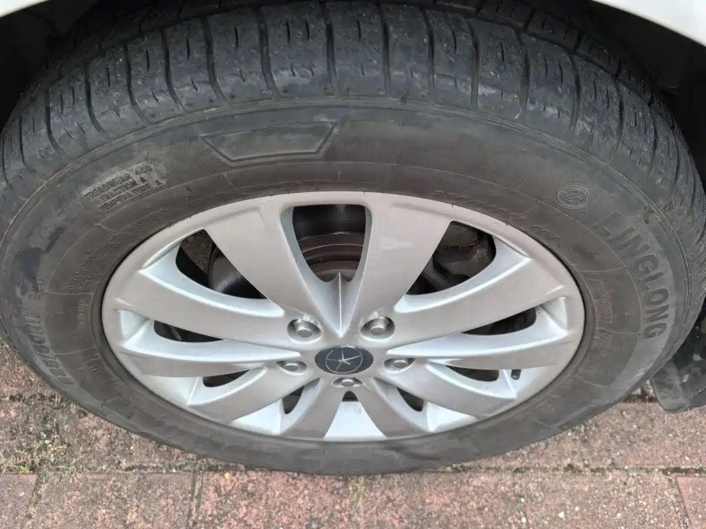 Refine M5 2.0 T Gasoline Manual Official