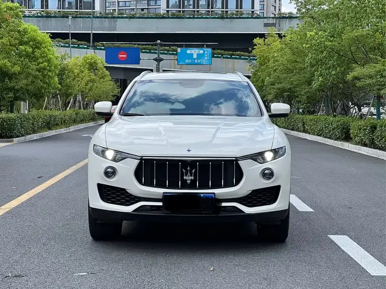 Maserati Levante 3.0 T Standard CN-V