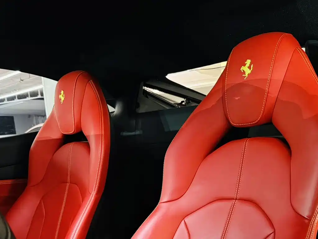 Ferrari F8 Tributo 3.9 T V8