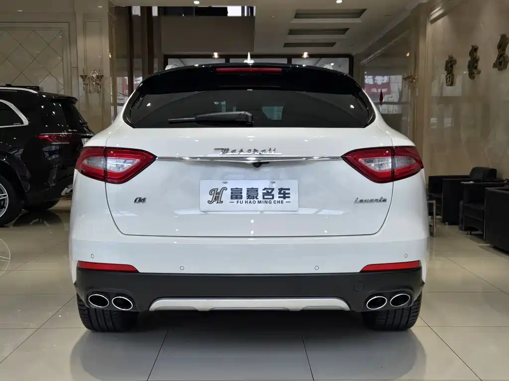 Levante 3.0 T Standard