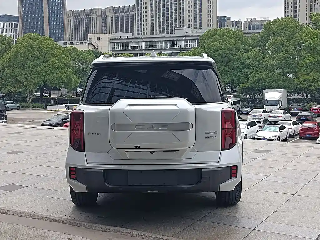 Trumpchi ES9 PHEV 143 km Touring Max