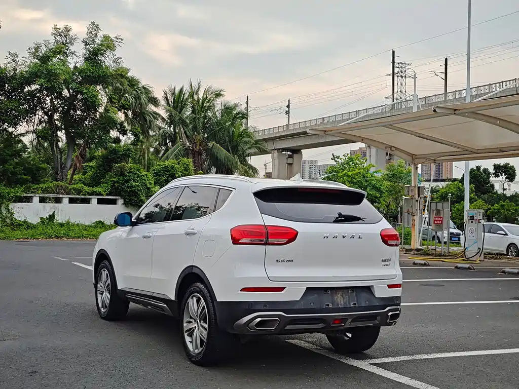 Haval H6 Red Label 2.0 T Auto 2 WD Smart Style