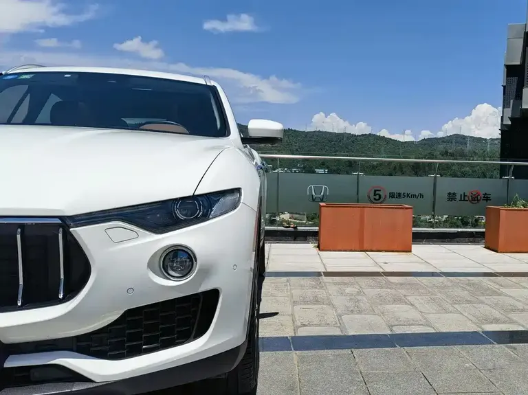 Maserati Levante 3.0 T Standard