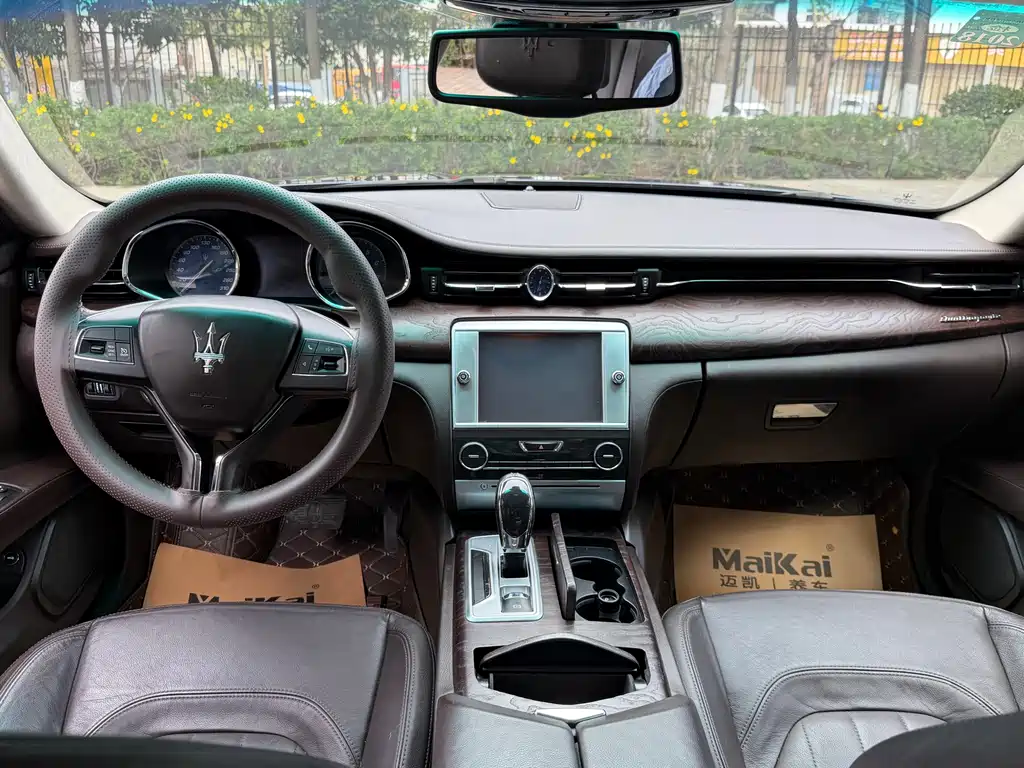 Quattroporte 3.0 T Standard