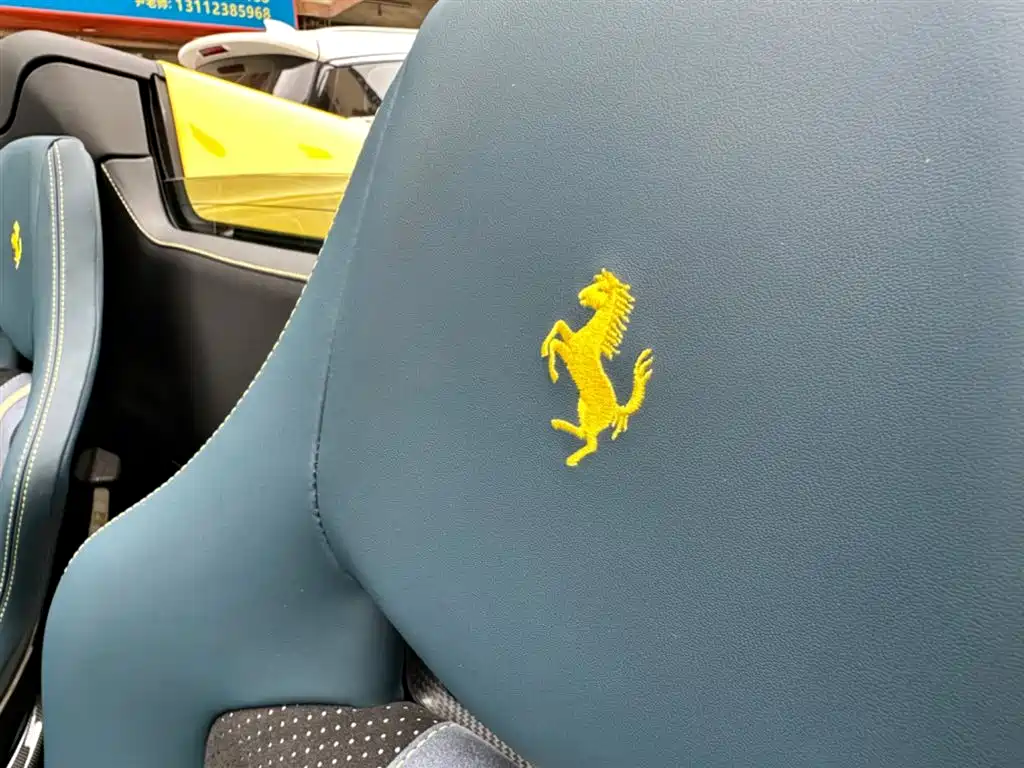 Ferrari F8 Spider 3.9 T V8