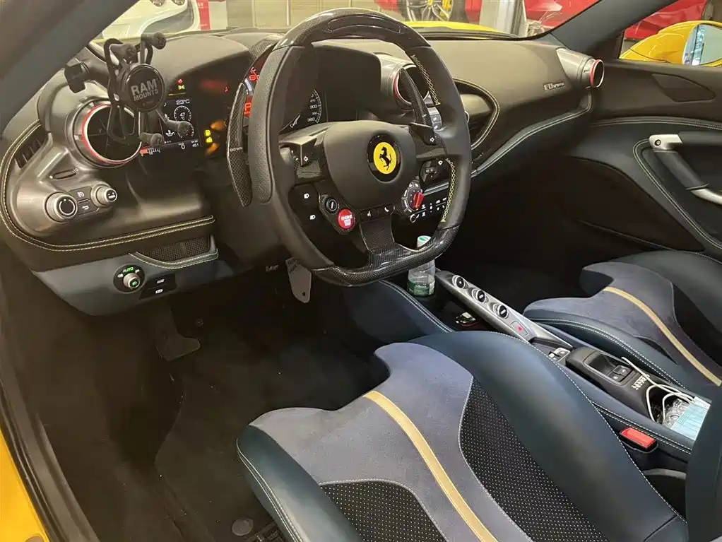 Ferrari F8 Spider 3.9 T V8
