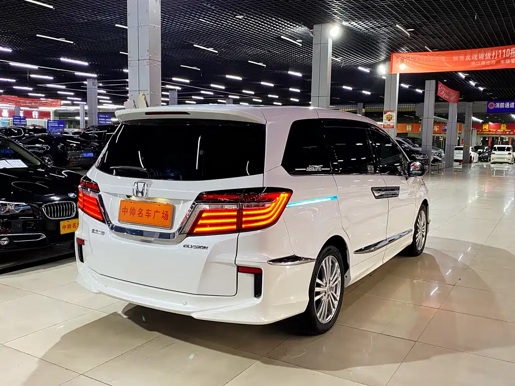 Elysion 2.4 L Style