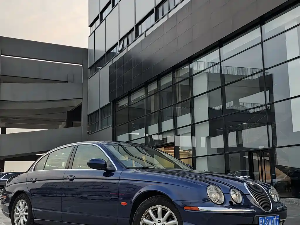Jaguar S-TYPE 3.0