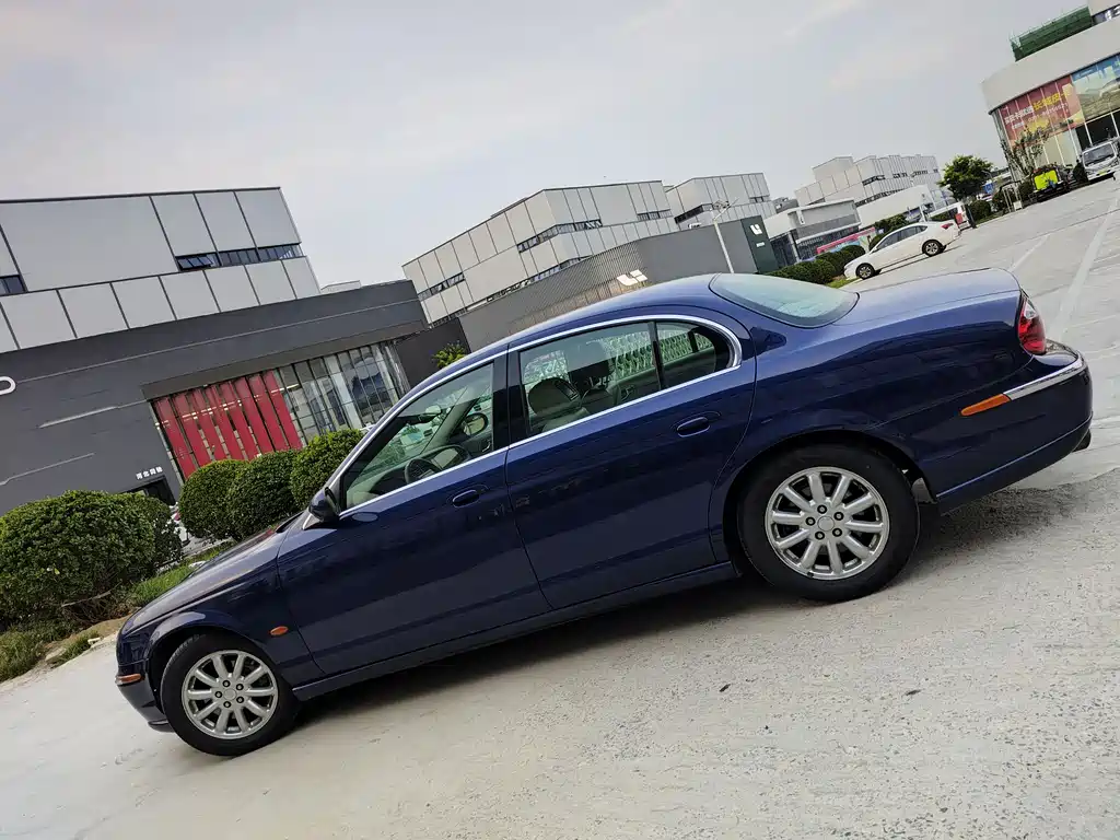 Jaguar S-TYPE 3.0
