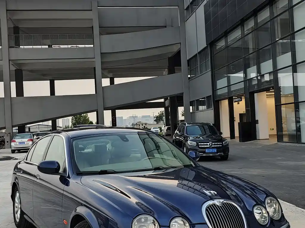 Jaguar S-TYPE 3.0