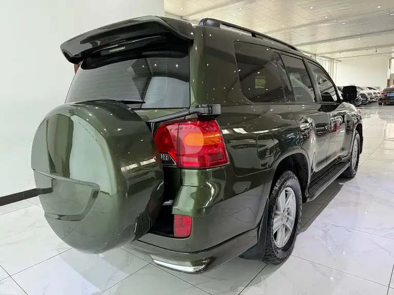 Toyota Land Cruiser (Import) 4.0 L V6 Middle East Limited